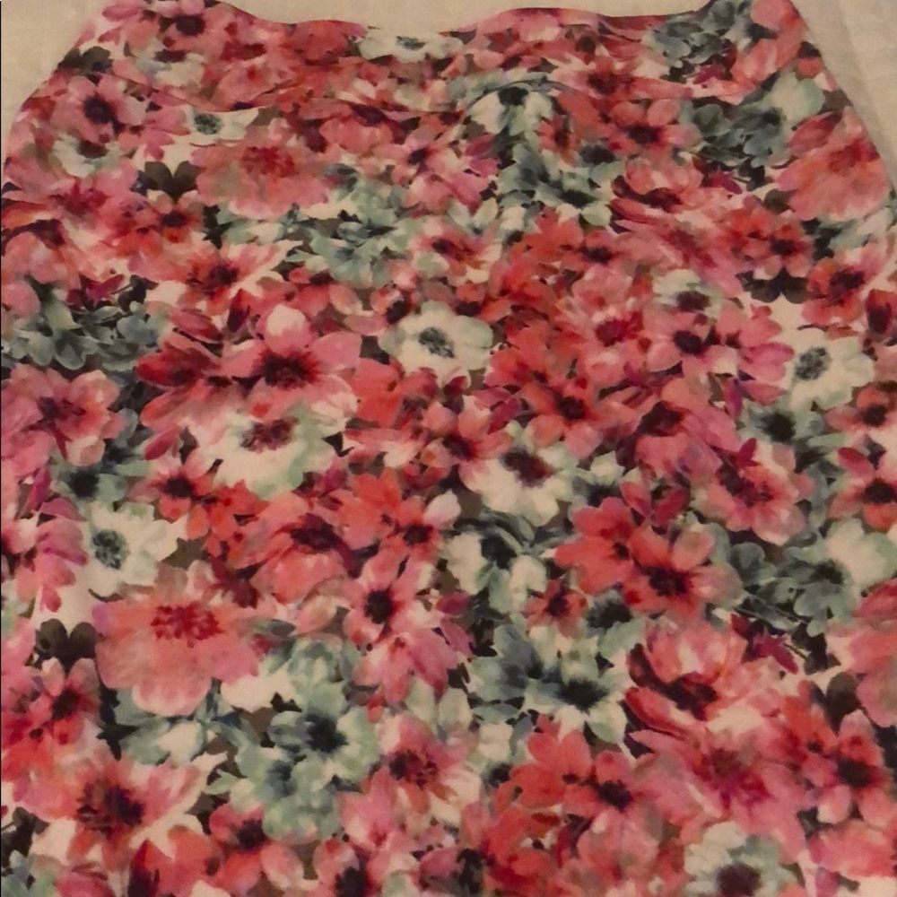 Flower skirt pink ,white